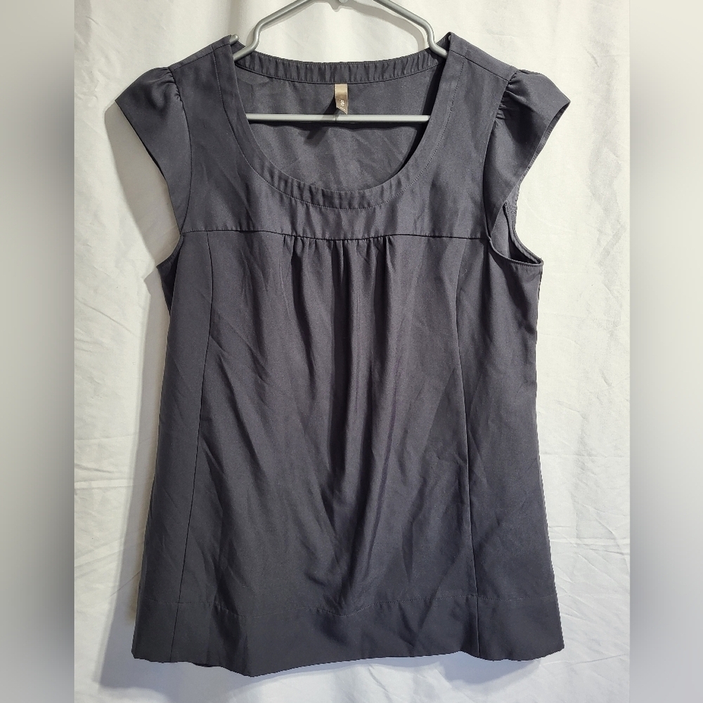 Maternity- Thyme Charcoal Cap Sleeve Blouse, Size Medium